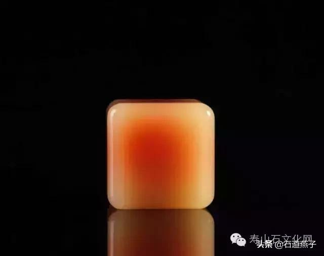 云南翡翠绿石印章料价格的简单介绍-第37张图片-翡翠网 云南翡翠绿石印章料价格的简单介绍-第37张图片-翡翠网