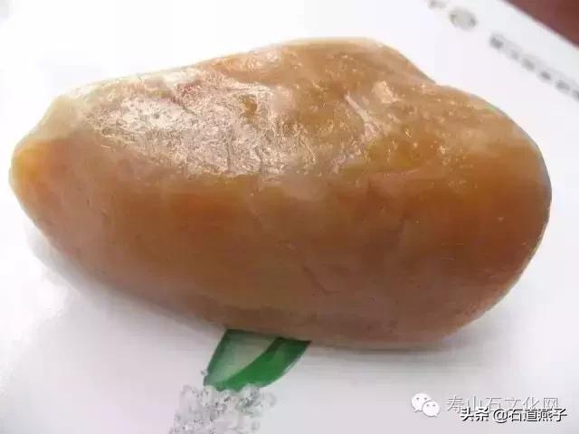 云南翡翠绿石印章料价格的简单介绍-第48张图片-翡翠网 云南翡翠绿石印章料价格的简单介绍-第48张图片-翡翠网