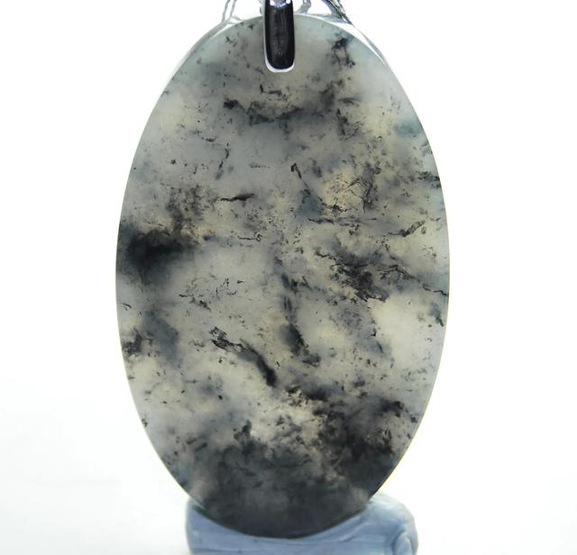 糯种翡翠鉴别,翡翠鉴别知识图解-第2张图片-翡翠网 糯种翡翠鉴别,翡翠鉴别知识图解-第2张图片-翡翠网