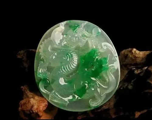 糯种翡翠鉴别,翡翠鉴别知识图解-第6张图片-翡翠网 糯种翡翠鉴别,翡翠鉴别知识图解-第6张图片-翡翠网