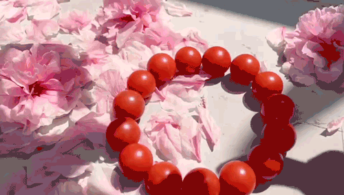 翡翠原石手串戴法,手串和手表如何同时戴-第4张图片-翡翠网 翡翠原石手串戴法,手串和手表如何同时戴-第4张图片-翡翠网