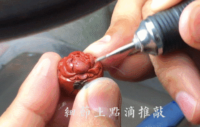 翡翠原石手串戴法,手串和手表如何同时戴-第17张图片-翡翠网 翡翠原石手串戴法,手串和手表如何同时戴-第17张图片-翡翠网