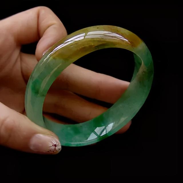 南齐料子翡翠原石,南齐白雾的翡翠原石-第6张图片-翡翠网