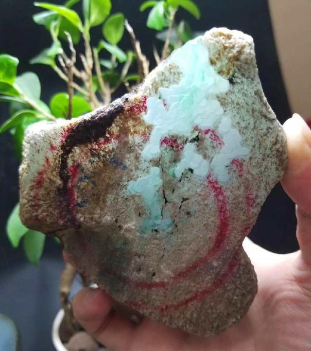 冰种白色翡翠原石翡翠原石的价位-第5张图片-翡翠网