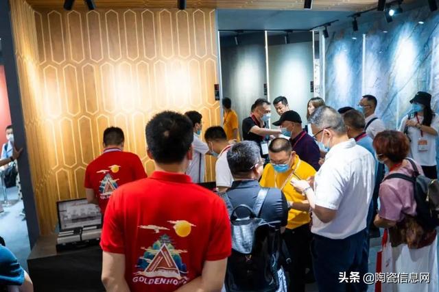 翡翠原石的价位翡翠水刀切割原石-第2张图片-翡翠网