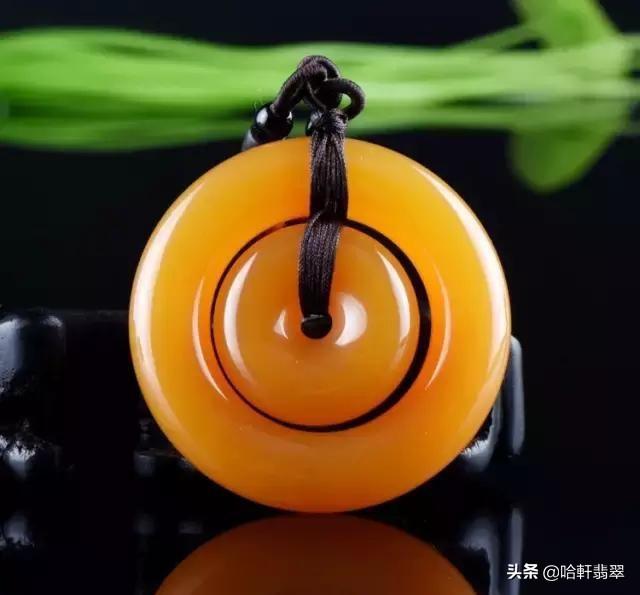 冰种鸡油黄翡翠价格什么颜色的黄翡价值最高-第8张图片-翡翠网 冰种鸡油黄翡翠价格什么颜色的黄翡价值最高-第8张图片-翡翠网