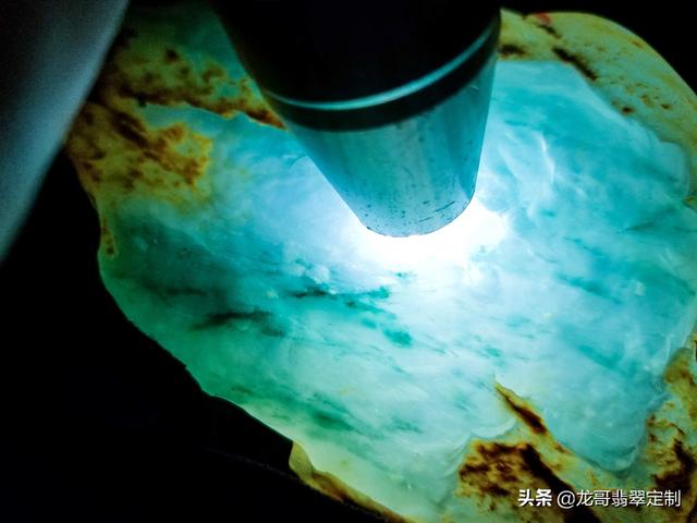 水石翡翠原石,浙江翡翠原石水石-第3张图片-翡翠网 水石翡翠原石,浙江翡翠原石水石-第3张图片-翡翠网