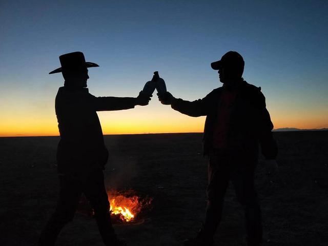 翡翠原石泡脚翡翠原石的价位-第3张图片-翡翠网 翡翠原石泡脚翡翠原石的价位-第3张图片-翡翠网