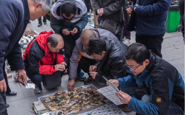 淘宝上买的翡翠原石是真的吗白城翡翠原石网购-第10张图片-翡翠网 淘宝上买的翡翠原石是真的吗白城翡翠原石网购-第10张图片-翡翠网