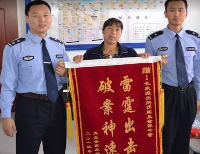 淘宝上买的翡翠原石是真的吗白城翡翠原石网购-第22张图片-翡翠网 淘宝上买的翡翠原石是真的吗白城翡翠原石网购-第22张图片-翡翠网