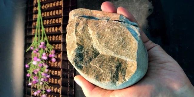 翡翠原石杠味,杠味十足到什么种水-第1张图片-翡翠网 翡翠原石杠味,杠味十足到什么种水-第1张图片-翡翠网