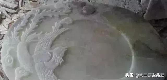 玉镯的总质量越重越好吗,翡翠手镯好的重不重-第19张图片-翡翠网 玉镯的总质量越重越好吗,翡翠手镯好的重不重-第19张图片-翡翠网