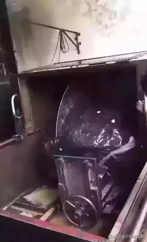 玉镯的总质量越重越好吗,翡翠手镯好的重不重-第23张图片-翡翠网 玉镯的总质量越重越好吗,翡翠手镯好的重不重-第23张图片-翡翠网