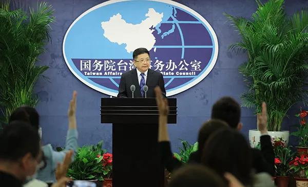 秋眉翡翠在线看书,尹卫东翡翠知识-第13张图片-翡翠网 秋眉翡翠在线看书,尹卫东翡翠知识-第13张图片-翡翠网