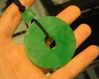 解说翡翠知识大全,翡翠赌石知识大全-第9张图片-翡翠网 解说翡翠知识大全,翡翠赌石知识大全-第9张图片-翡翠网