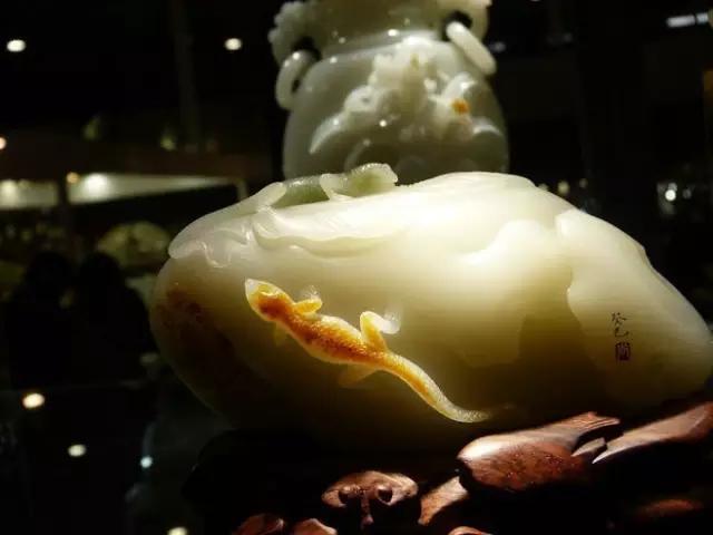 解说翡翠知识大全,翡翠赌石知识大全-第28张图片-翡翠网 解说翡翠知识大全,翡翠赌石知识大全-第28张图片-翡翠网