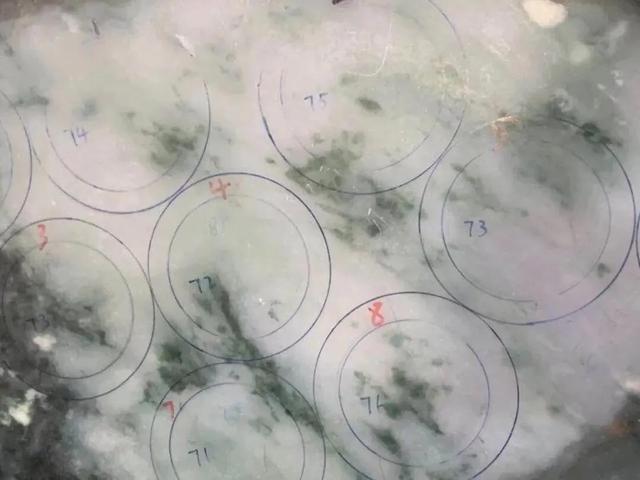 石英岩玉手镯是真玉吗定制几百元的翡翠手镯是真的吗-第2张图片-翡翠网 石英岩玉手镯是真玉吗定制几百元的翡翠手镯是真的吗-第2张图片-翡翠网