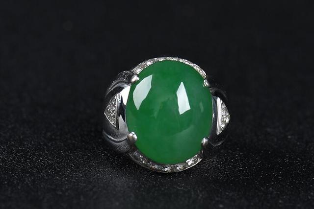 男款翡翠戒指镶嵌图片价格,翡翠戒指款式图-第1张图片-翡翠网 男款翡翠戒指镶嵌图片价格,翡翠戒指款式图-第1张图片-翡翠网