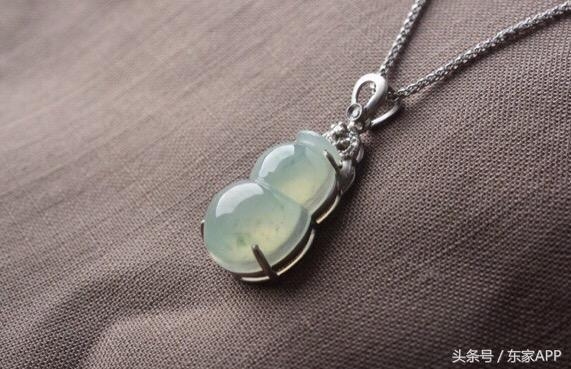 翡翠原石技巧翡翠送礼的基本知识-第5张图片-翡翠网 翡翠原石技巧翡翠送礼的基本知识-第5张图片-翡翠网