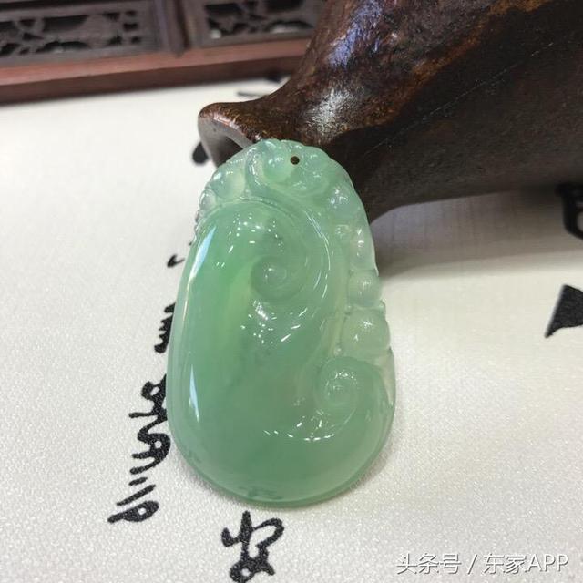 翡翠原石技巧翡翠送礼的基本知识-第8张图片-翡翠网 翡翠原石技巧翡翠送礼的基本知识-第8张图片-翡翠网