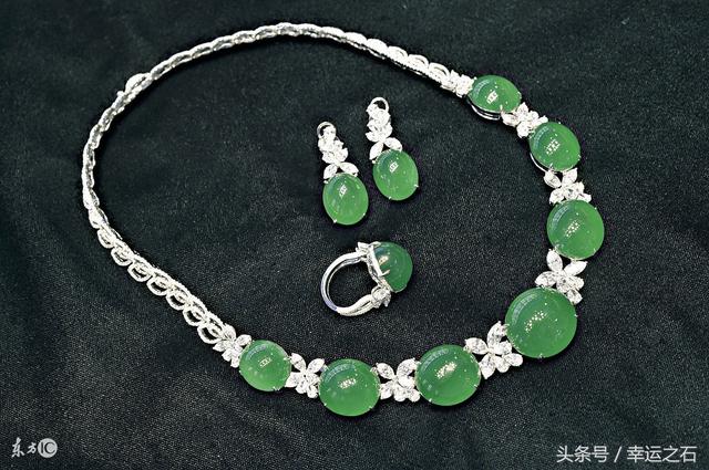 翡翠冰种玻璃种图解,冰种翡翠哪里好-第2张图片-翡翠网 翡翠冰种玻璃种图解,冰种翡翠哪里好-第2张图片-翡翠网