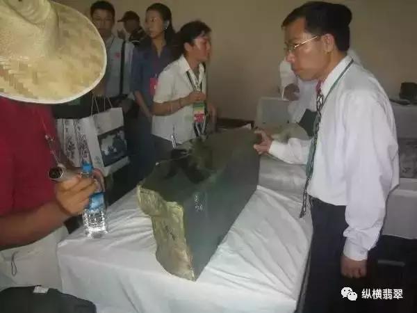 翡翠原石哪有合伙60万买翡翠原石-第3张图片-翡翠网 翡翠原石哪有合伙60万买翡翠原石-第3张图片-翡翠网