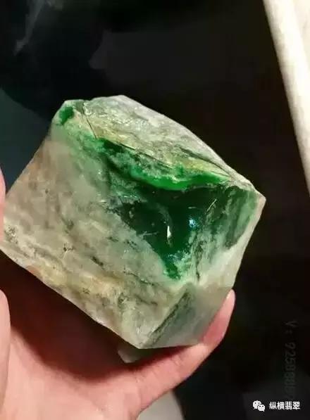 翡翠原石哪有合伙60万买翡翠原石-第7张图片-翡翠网 翡翠原石哪有合伙60万买翡翠原石-第7张图片-翡翠网
