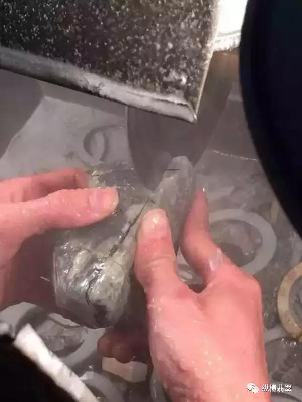 翡翠原石哪有合伙60万买翡翠原石-第13张图片-翡翠网 翡翠原石哪有合伙60万买翡翠原石-第13张图片-翡翠网