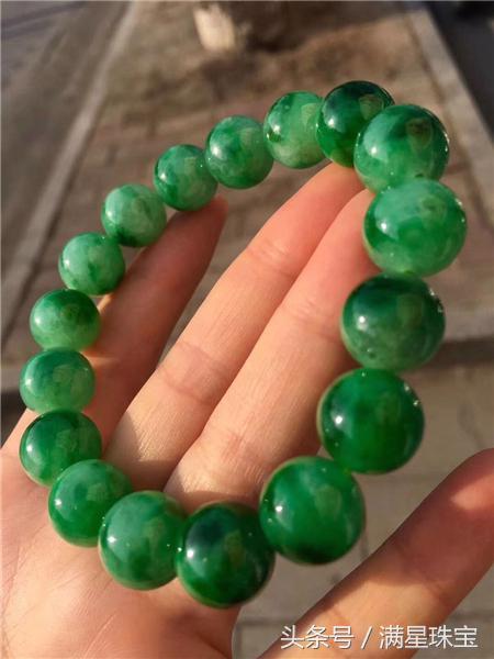 黑色翡翠手镯多少钱,黑色翡翠的分类及价格-第4张图片-翡翠网 黑色翡翠手镯多少钱,黑色翡翠的分类及价格-第4张图片-翡翠网