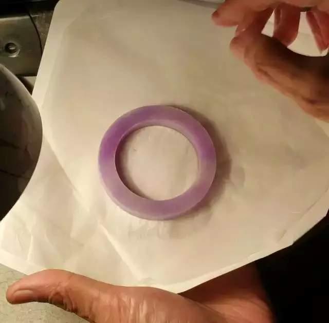 传世翡翠手镯图片,a货翡翠手镯-第9张图片-翡翠网 传世翡翠手镯图片,a货翡翠手镯-第9张图片-翡翠网