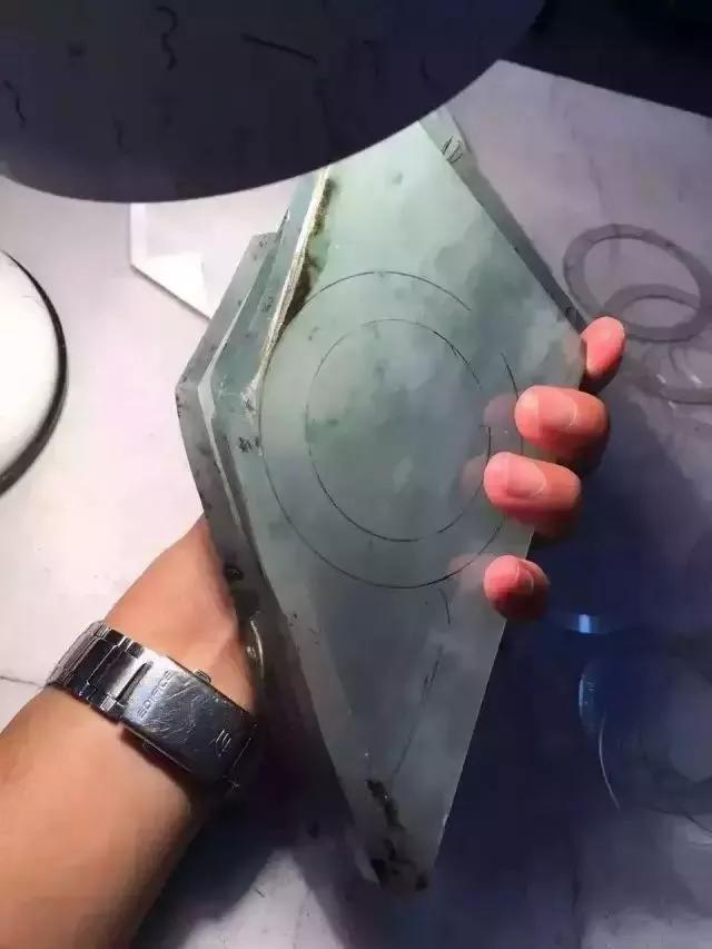 传世翡翠手镯图片,a货翡翠手镯-第26张图片-翡翠网 传世翡翠手镯图片,a货翡翠手镯-第26张图片-翡翠网