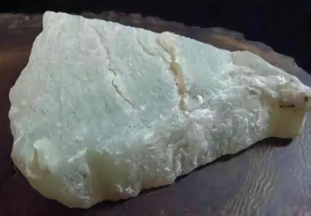 翡翠知识竞赛排版,科普知识竞赛-第8张图片-翡翠网 翡翠知识竞赛排版,科普知识竞赛-第8张图片-翡翠网