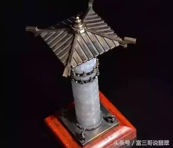 翡翠原石技巧,翡翠原石照明-第1张图片-翡翠网 翡翠原石技巧,翡翠原石照明-第1张图片-翡翠网