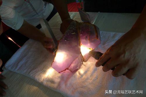 紫翡翠价格,红翡翠手镯多少钱一只-第1张图片-翡翠网 紫翡翠价格,红翡翠手镯多少钱一只-第1张图片-翡翠网