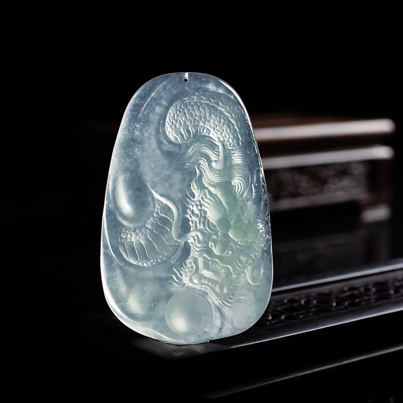 冰黄翡翠龙牌价格,冰红翡翠和冰黄哪个更值钱吗-第2张图片-翡翠网 冰黄翡翠龙牌价格,冰红翡翠和冰黄哪个更值钱吗-第2张图片-翡翠网
