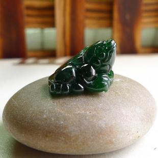 蟾蜍翡翠价格的简单介绍-第3张图片-翡翠网 蟾蜍翡翠价格的简单介绍-第3张图片-翡翠网