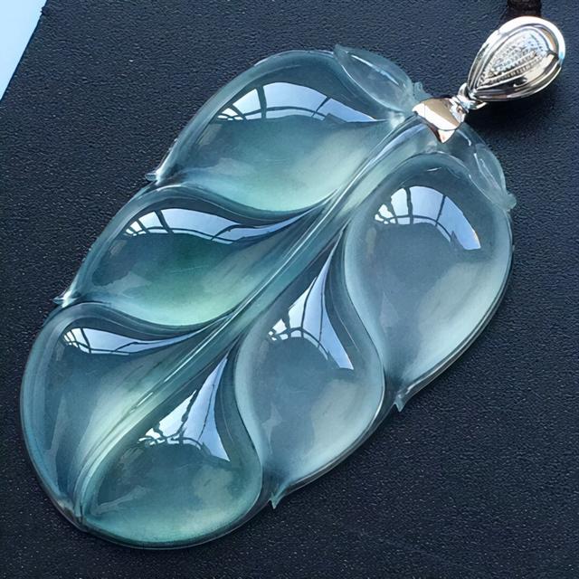 随形翡翠镶嵌有什么款式,知识翡翠种水色形工建议收藏-第1张图片-翡翠网 随形翡翠镶嵌有什么款式,知识翡翠种水色形工建议收藏-第1张图片-翡翠网