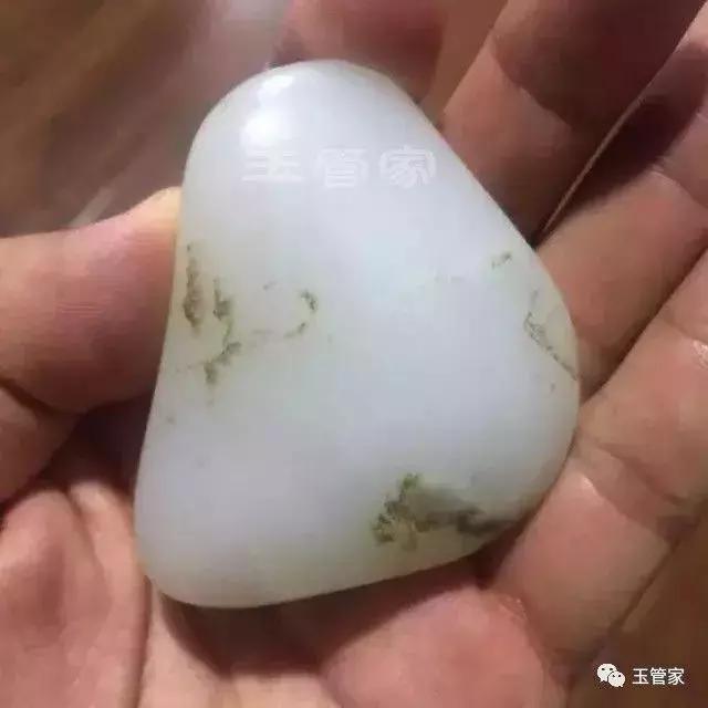 翡翠原石极品籽料图片糯种翡翠原石图片-第4张图片-翡翠网 翡翠原石极品籽料图片糯种翡翠原石图片-第4张图片-翡翠网