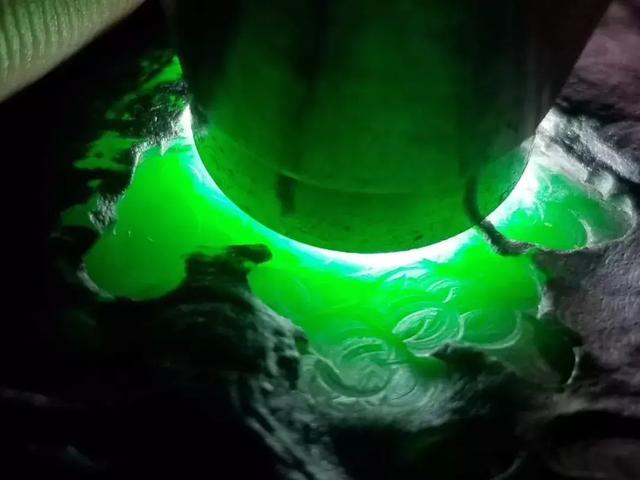 翡翠原石吧,山东翡翠原石-第3张图片-翡翠网 翡翠原石吧,山东翡翠原石-第3张图片-翡翠网