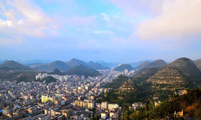 普定翡翠矿场原石翡翠的原石在哪里-第2张图片-翡翠网 普定翡翠矿场原石翡翠的原石在哪里-第2张图片-翡翠网