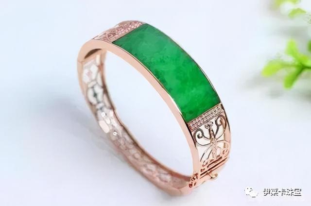 飘花翡翠吊牌价格表飘花翡翠手镯-第11张图片-翡翠网 飘花翡翠吊牌价格表飘花翡翠手镯-第11张图片-翡翠网