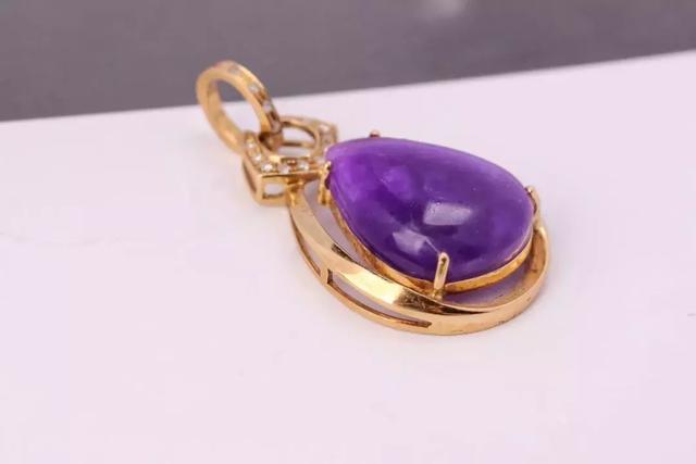 舒俱来有收藏价值吗舒俱来拼翡翠手镯-第1张图片-翡翠网 舒俱来有收藏价值吗舒俱来拼翡翠手镯-第1张图片-翡翠网