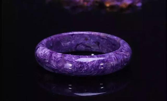 舒俱来有收藏价值吗舒俱来拼翡翠手镯-第11张图片-翡翠网 舒俱来有收藏价值吗舒俱来拼翡翠手镯-第11张图片-翡翠网