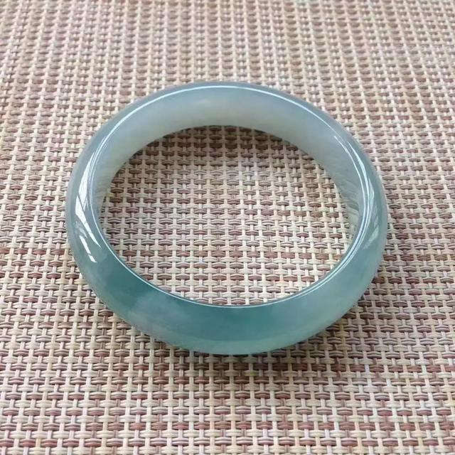 中缅翡翠价格中缅友好关系-第12张图片-翡翠网 中缅翡翠价格中缅友好关系-第12张图片-翡翠网