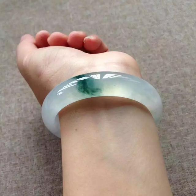 中缅翡翠价格中缅友好关系-第18张图片-翡翠网 中缅翡翠价格中缅友好关系-第18张图片-翡翠网