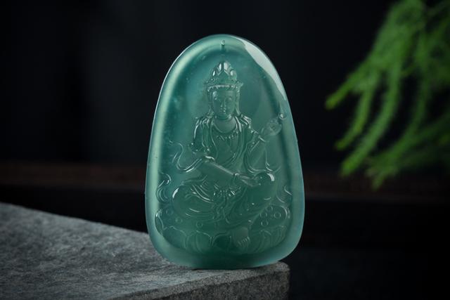 翡翠蓝水知识大全真正老蓝水翡翠-第7张图片-翡翠网 翡翠蓝水知识大全真正老蓝水翡翠-第7张图片-翡翠网