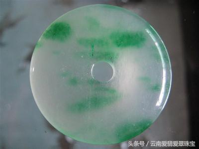 翡翠b货是什么意思啊,20年前翡翠手镯有注胶的吗-第8张图片-翡翠网 翡翠b货是什么意思啊,20年前翡翠手镯有注胶的吗-第8张图片-翡翠网