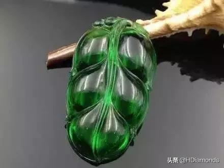翡翠手镯蓝色是真的吗翡翠手镯多少钱-第6张图片-翡翠网 翡翠手镯蓝色是真的吗翡翠手镯多少钱-第6张图片-翡翠网