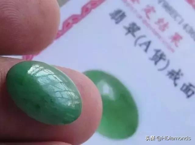 翡翠手镯蓝色是真的吗翡翠手镯多少钱-第12张图片-翡翠网 翡翠手镯蓝色是真的吗翡翠手镯多少钱-第12张图片-翡翠网