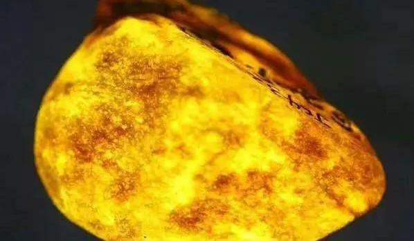 嗯帮我找一下翡翠原石八个场口小孩找翡翠原石-第8张图片-翡翠网 嗯帮我找一下翡翠原石八个场口小孩找翡翠原石-第8张图片-翡翠网